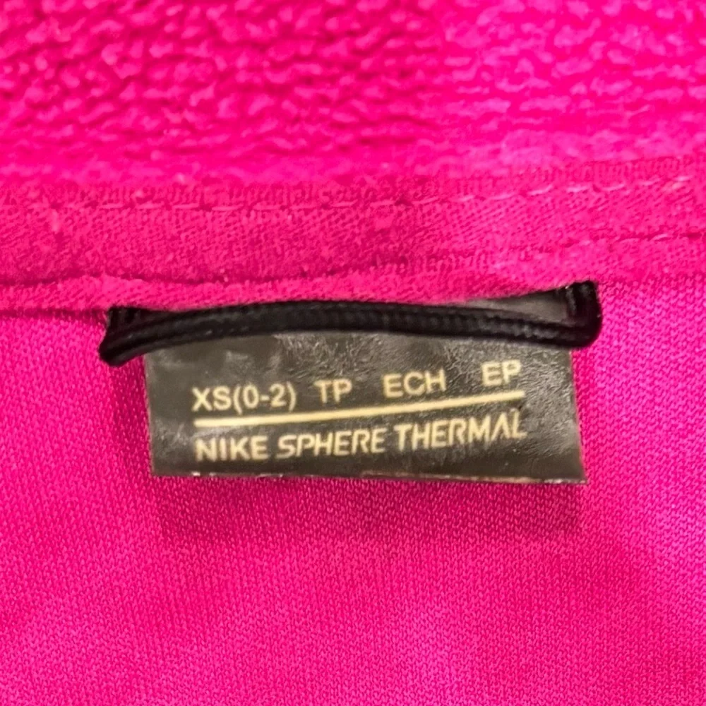 Nike Y2K fuchsia sphere thermal diamond quilted pattern zip up athletic jacket